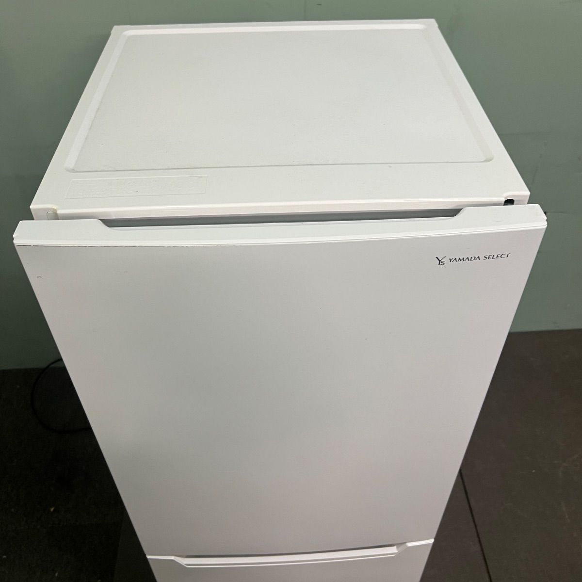 ヤマダセレクト ノンフロン冷凍冷蔵庫 YRZ-C12H1 2021年製