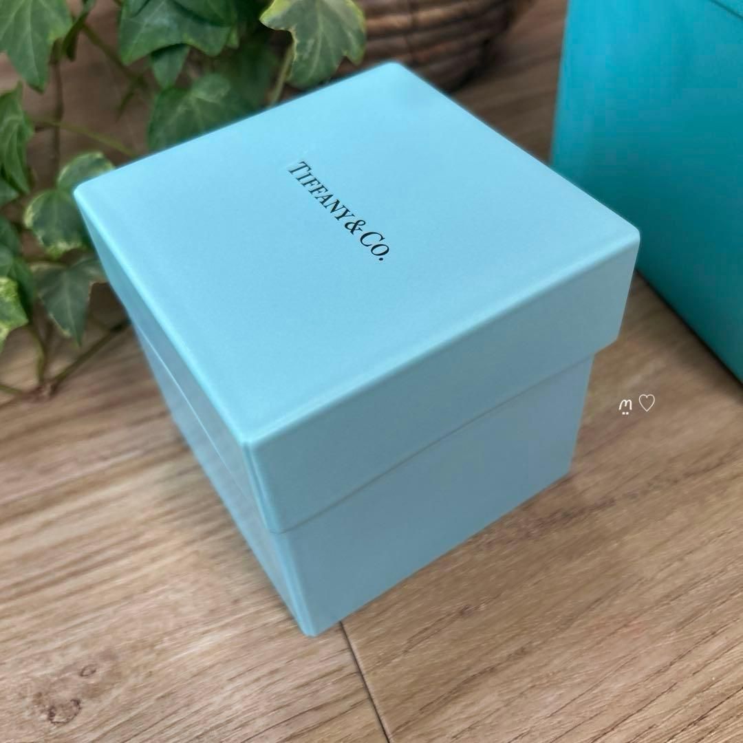 ティファニー ボーンチャイナ製ブルーボックス 陶器小物入れ