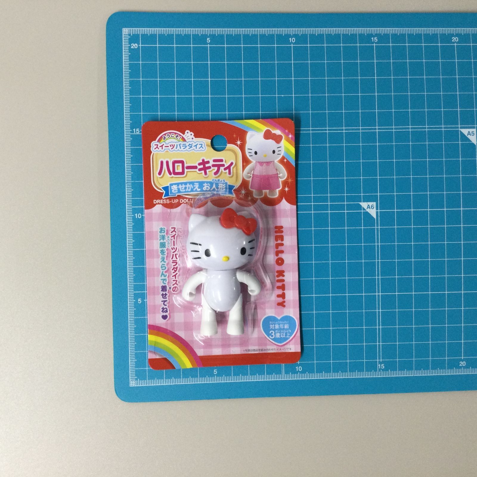 b352【新品・未使用品】ハローキティ きせかえお人形 スイーツ