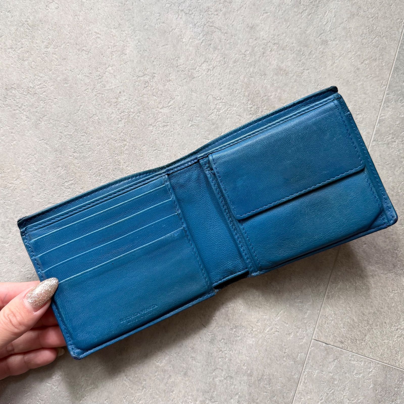 ボッテガヴェネタ BOTTEGAVENETA 二つ折り財布 イントレチャート 