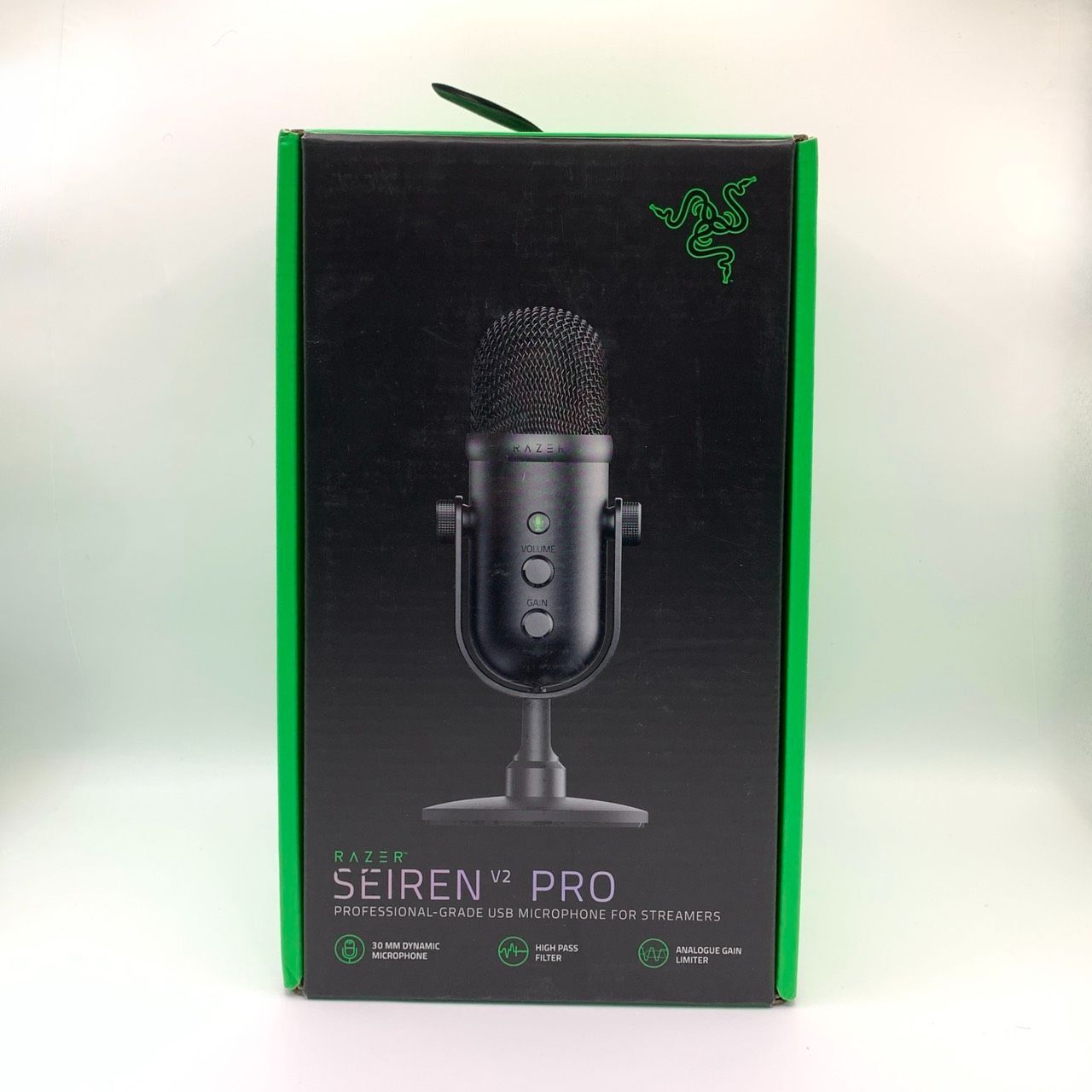 ◇882【新品】Razer Seiren V2 Pro 30mm ダイナミック USB マイク