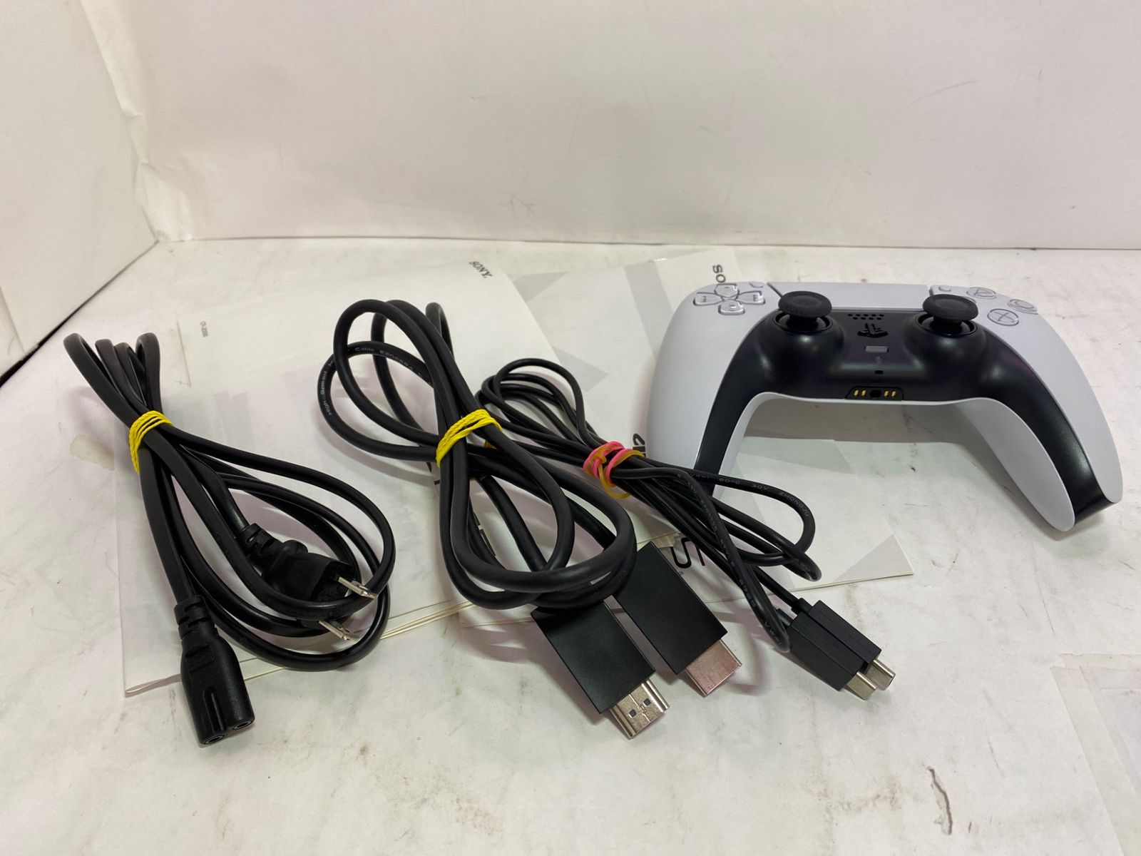 ゲーム] Playstation 5 デジタル・エディション CFI-2000B01 [1TB 