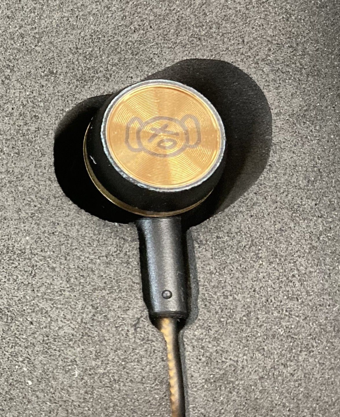 52.【店頭併売品】 AVIOT Bluetoothイヤホン カナル型 凛として時雨 