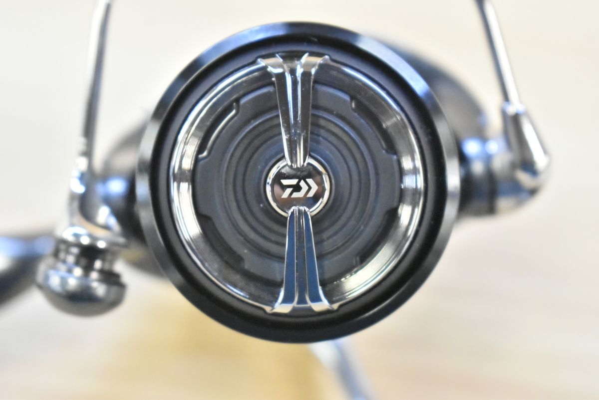 ダイワ 24 ルビアス LT2000S-P スピニングリール DAIWA LUVIAS