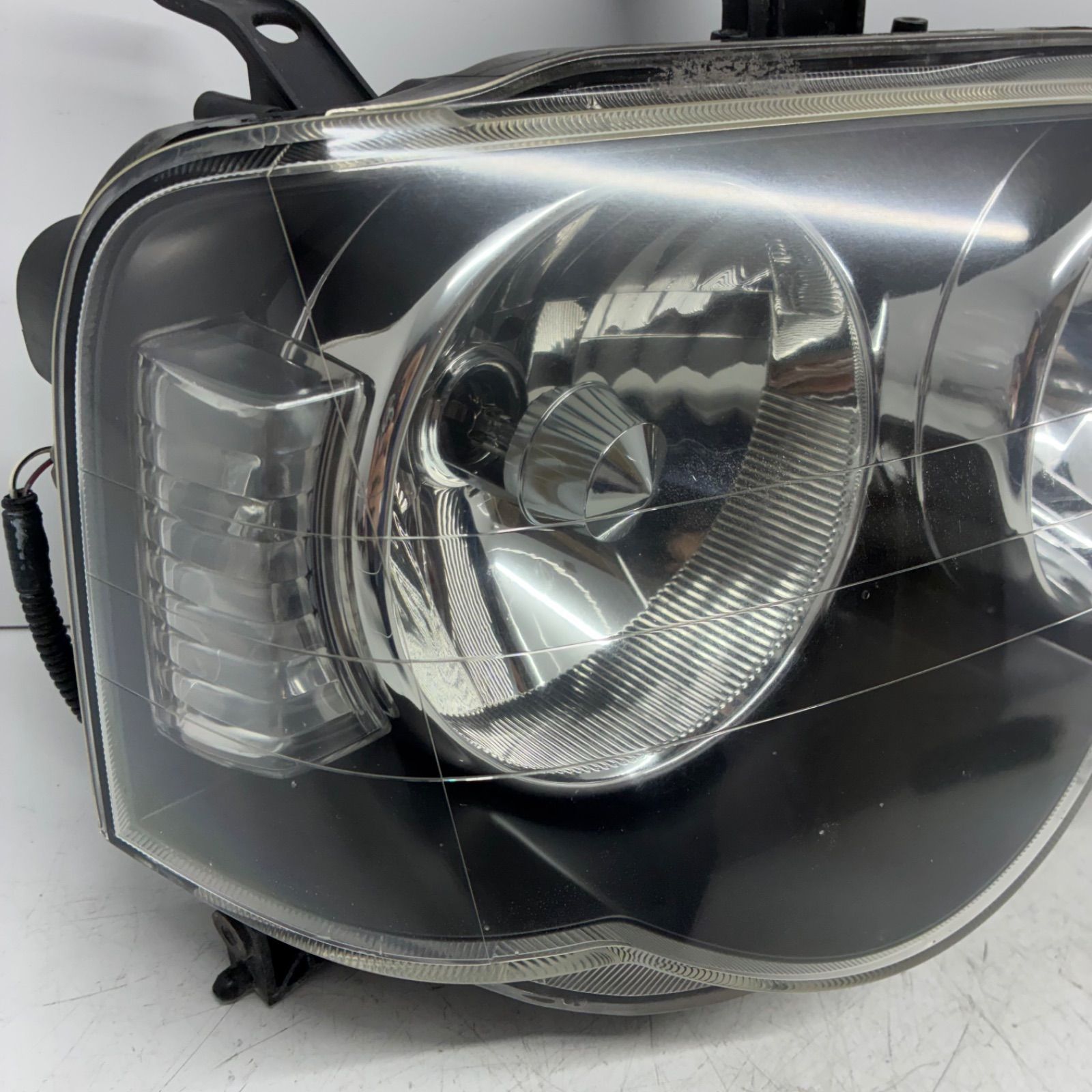 中古品/コーティング済★ムーブカスタム★L150S★前期★ヘッドライト★HID★ Y 良品【コーティング済】L150S L160S ムーヴ カスタム 前期 ヘッド