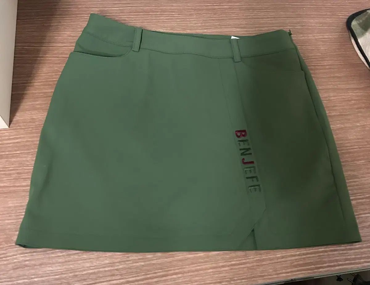 レディースゴルフスカート 67サイズ 8枚 まとめ 韓国ブランド LOUIS