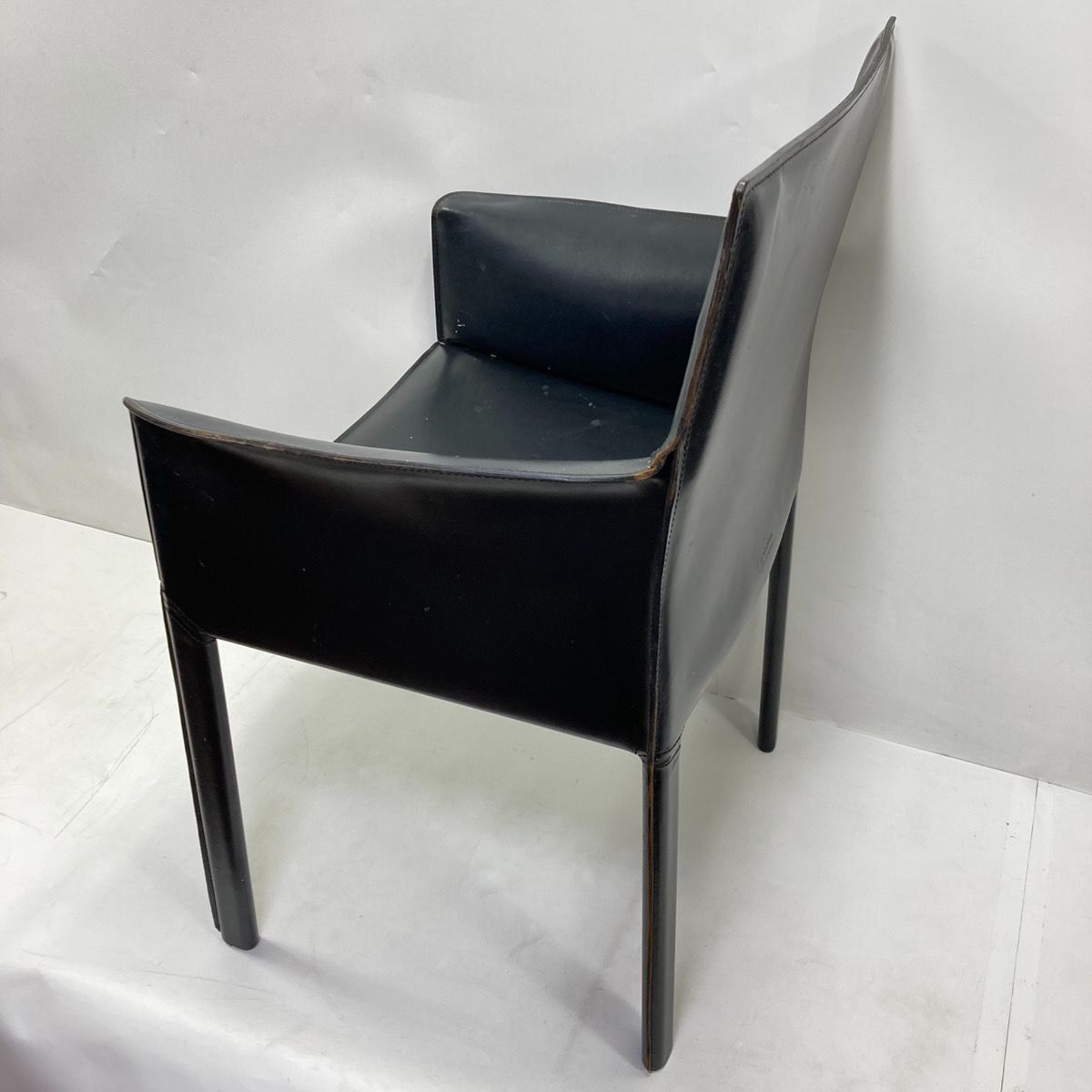 Enrico Pellizzoni エンリコペリッツォーニ レザー チェア 肘置き
