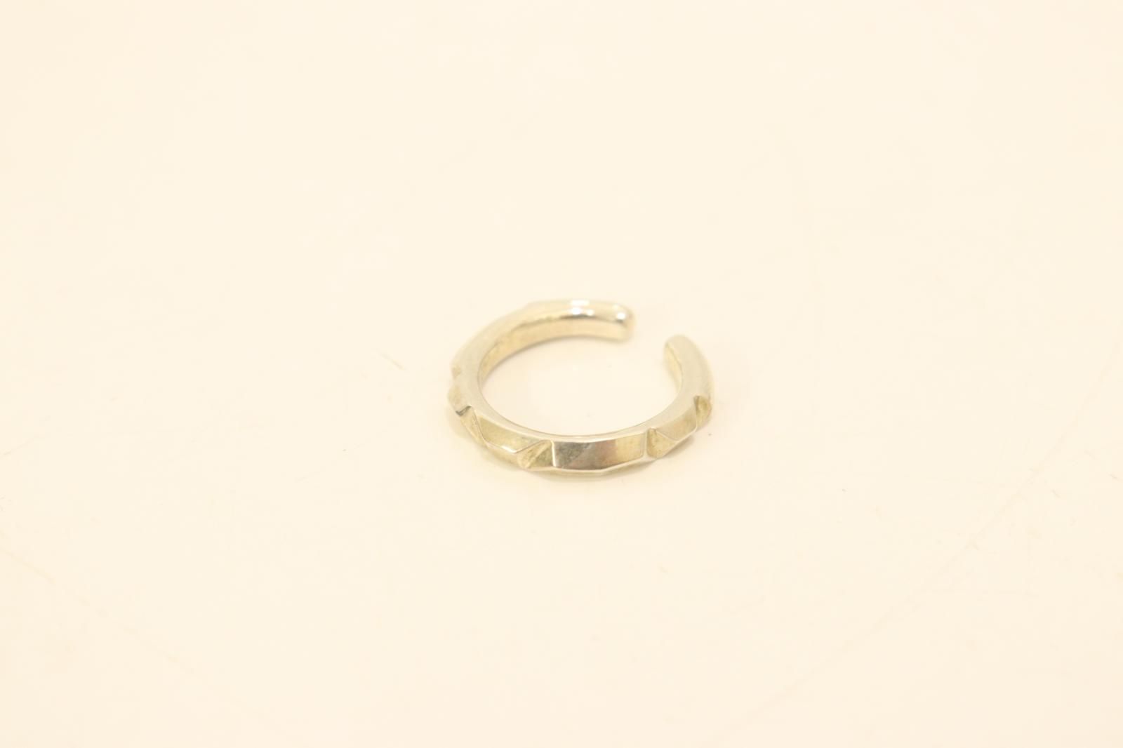 【中古】 GARNI メンズイヤリング -- Crockery Hoop Ear Cuff GARNI -- 銀 シルバー 無地