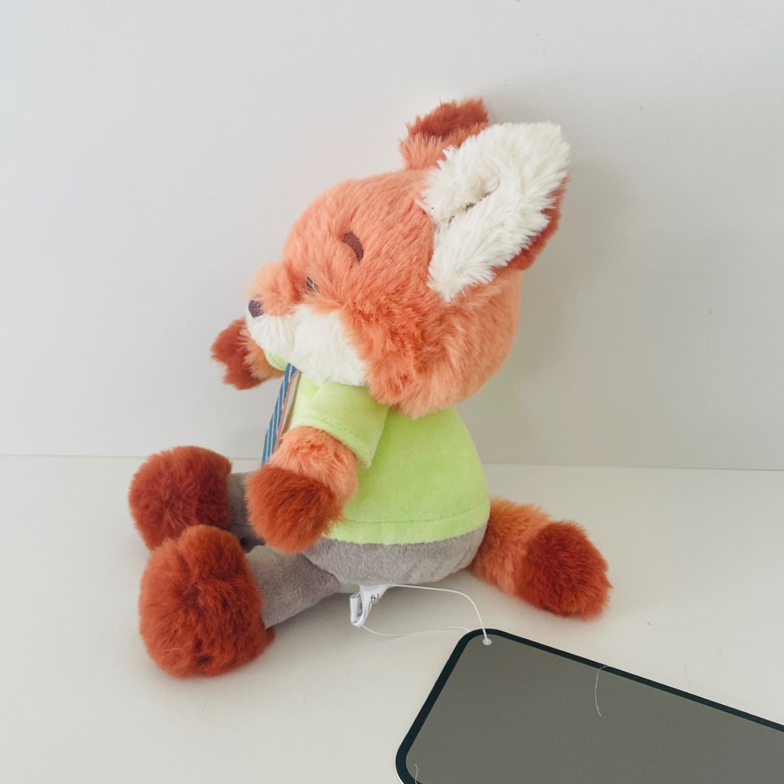新品】ディズニー ズートピア ZOOTOPIA ニック スマホホルダー