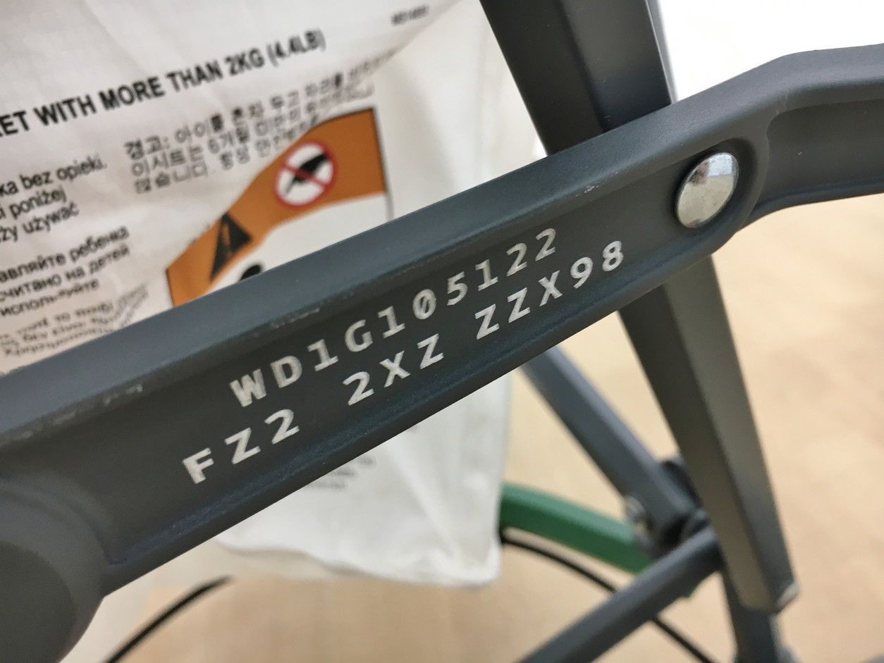  マクラーレン MACLAREN B型ベビーカー マークII アルパイン 6ヶ月以上-25kgまで ホワイト 3.3kg 2602LR180 在庫あり ベビーカー バギー 外出 移動用品