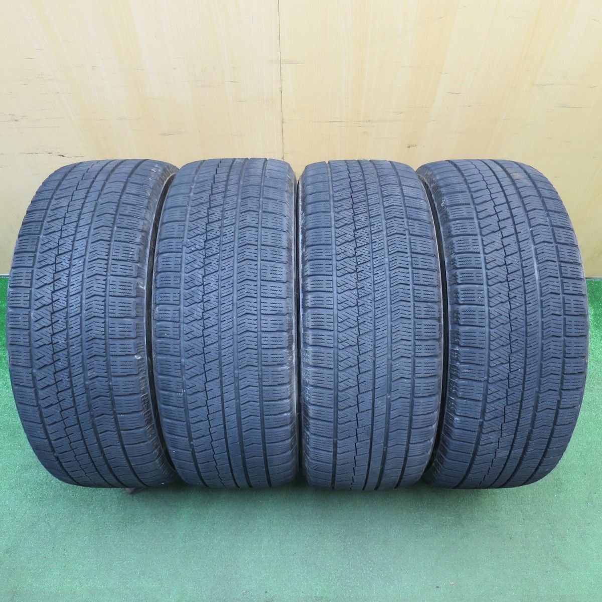 バリ溝美品‼️アルファード外し235/50R18 BLIZZAK VRX2 4本 バリ溝！キレイ！8.5分☆トヨタ 30系 アルファード ヴェルファイア SC
