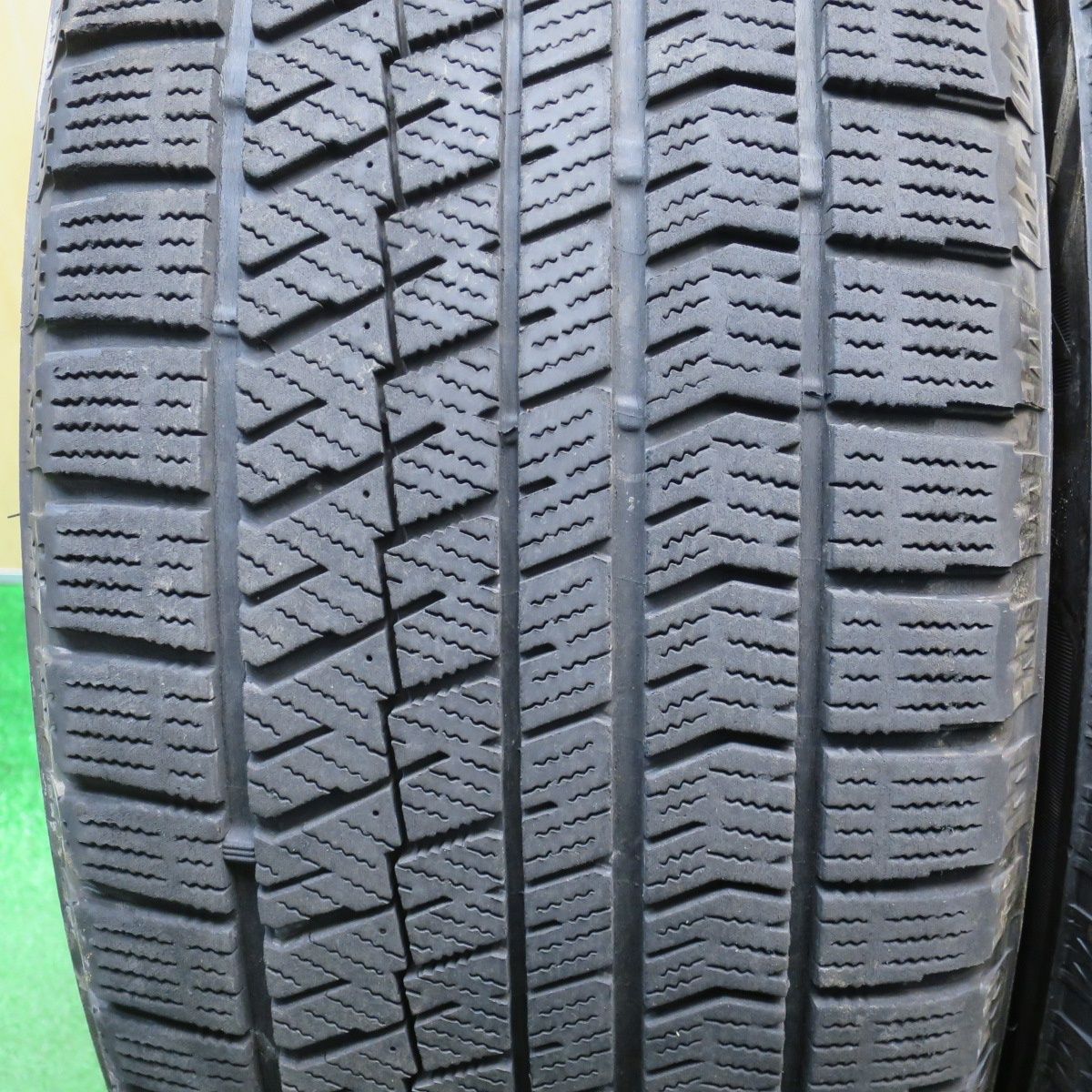 235/50r18 スタッドレス　バリ溝 バリ溝！キレイ！8.5分☆トヨタ 30系 アルファード ヴェルファイア SC
