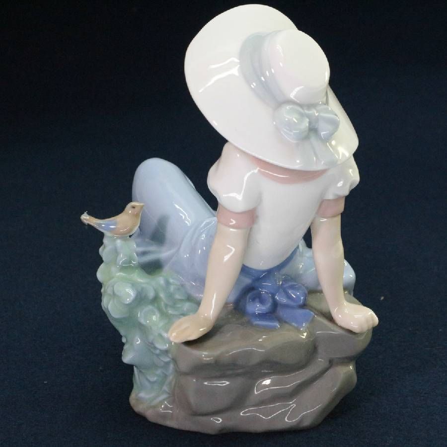 美品！】 NAO ナオ Lladro リヤドロ フィギュリン 「鳥の歌を聴く
