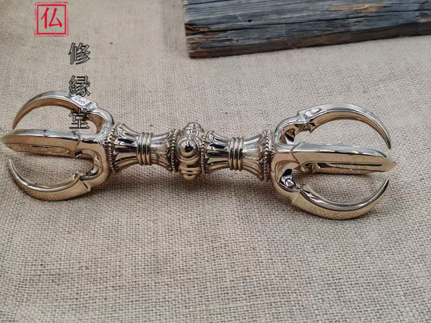 修縁堂】飛行です五鈷杵 金剛杵 真鍮製 密教法具 真言宗 - メルカリ