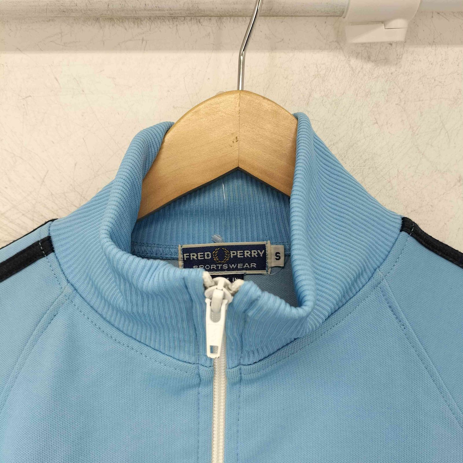 フレッドペリー FRED PERRY 月桂樹ロゴ トラックジャケット メンズ JPN