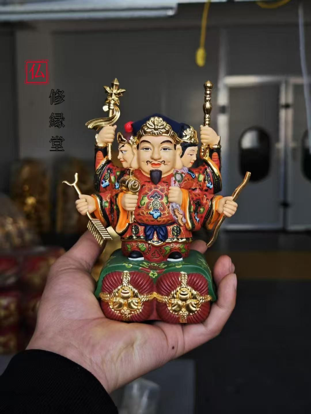 修縁堂】古美術品 16CM 三面 塗り絵です 大黒天 - メルカリ