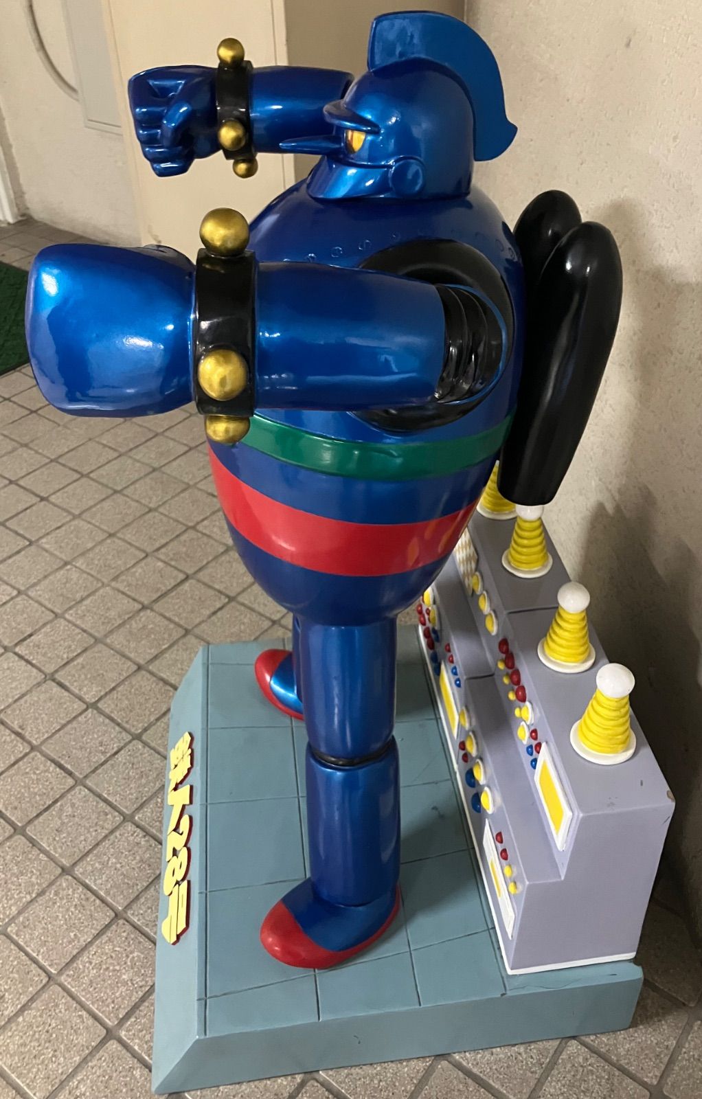 T040 鉄人28号 フィギュア 研究所バージョン レア T040 鉄人28号　フィギュア　研究所バージョン　レア　限定モデル　数量限定　引き取り限定：横浜市 限定モデル 数量限定
