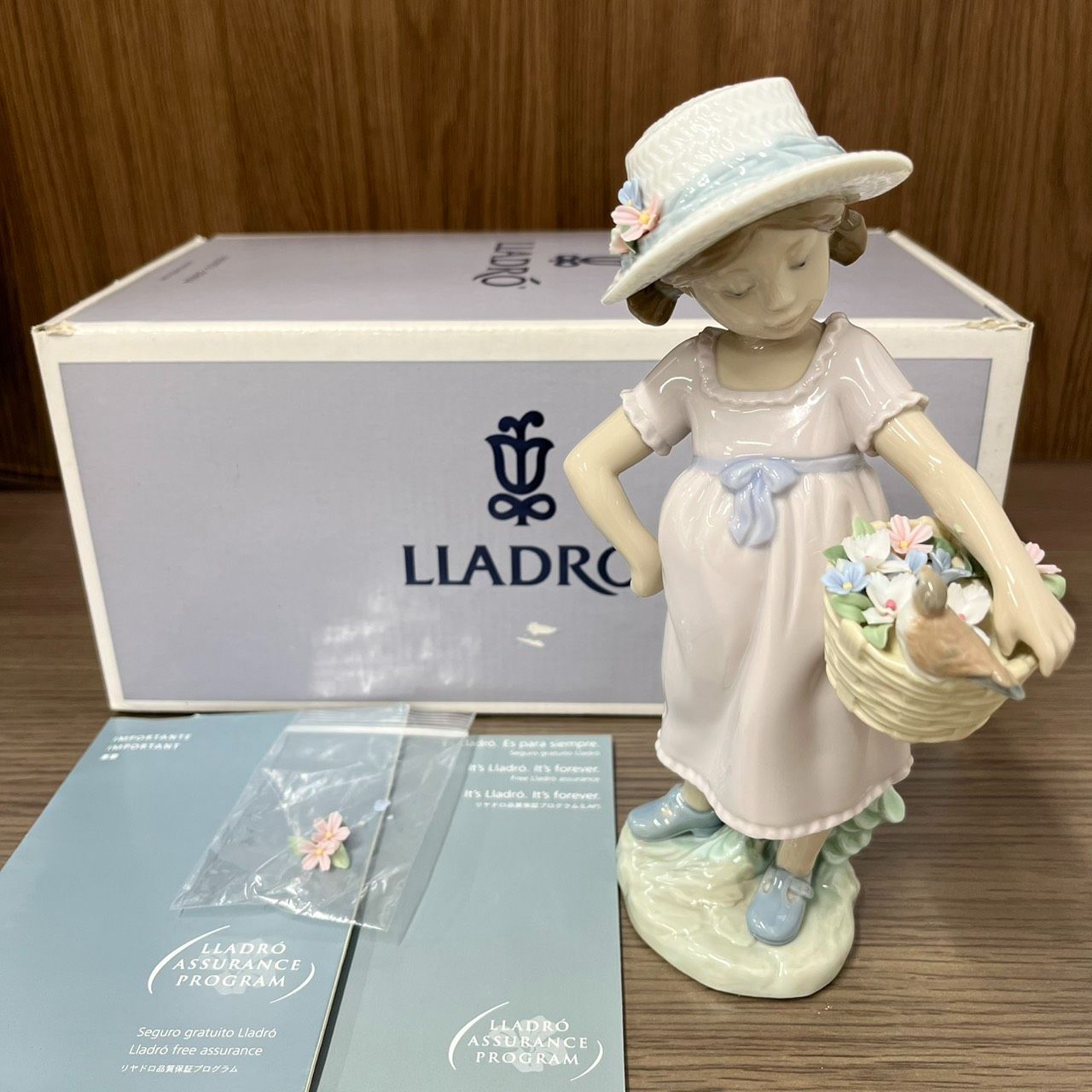 LIADRO】リヤドロ 可愛いお友達 ※お花欠けあり - メルカリ