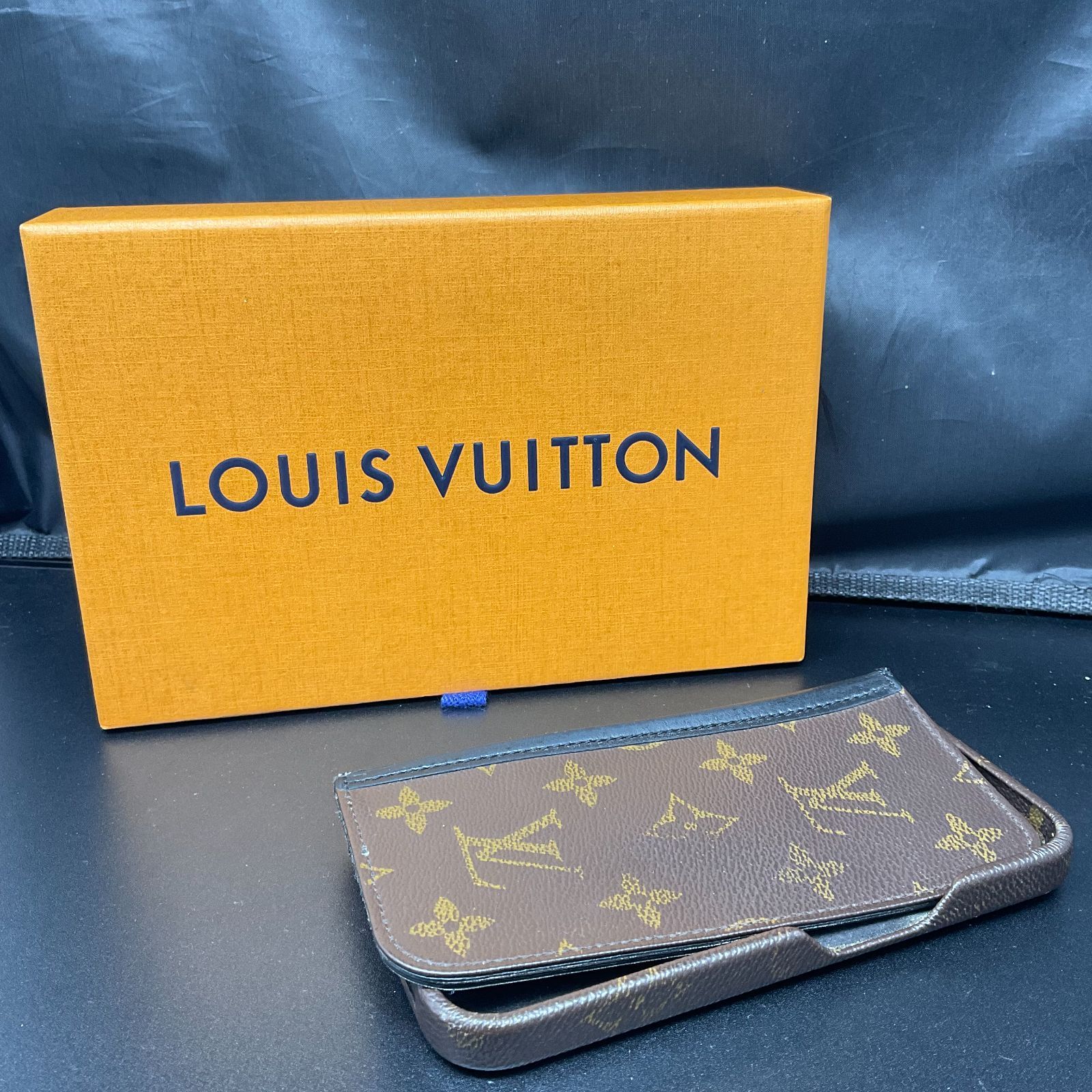 ルイヴィトン モノグラム iPhone14 pro フォリオ ケース B26021550