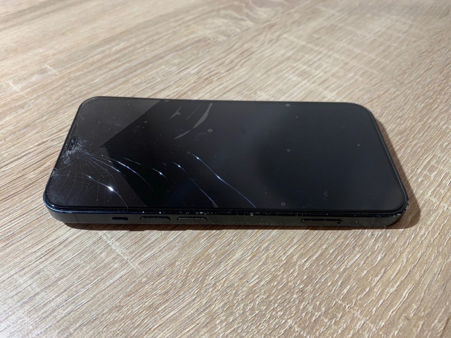 8492 iPhone 14 ブラック ジャンク品 - メルカリ