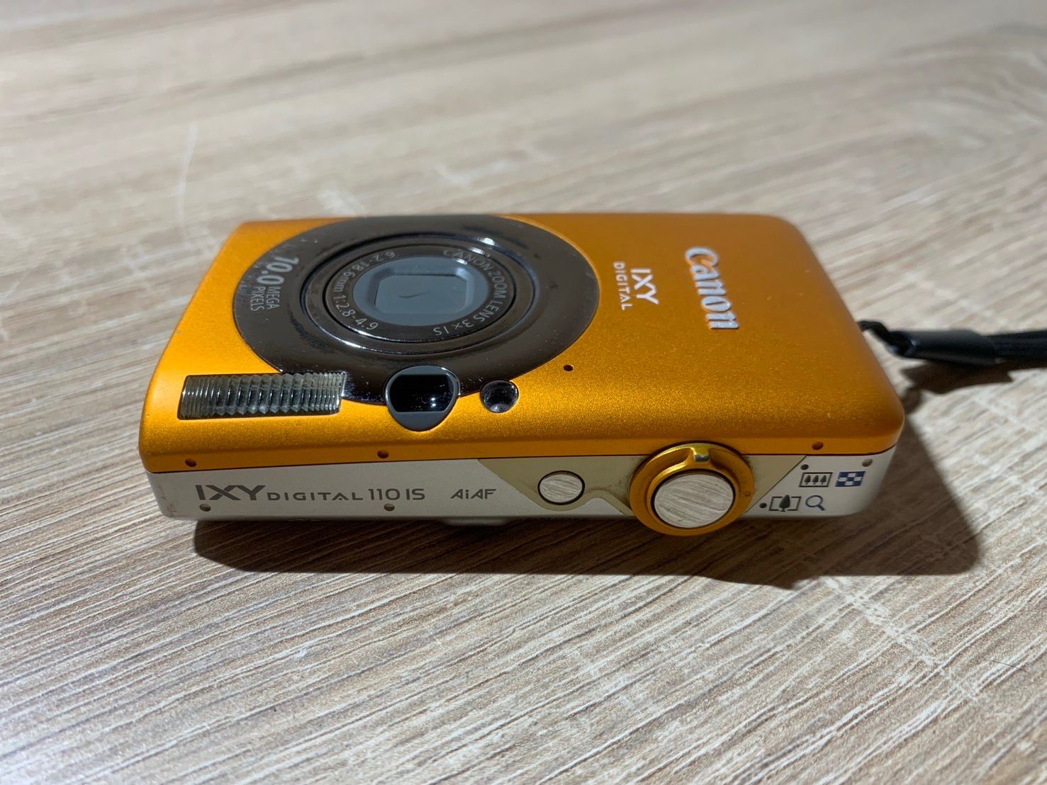 8496 Canon IXY DIGITAL 110 IS オレンジ デジカメ 動作確認済み