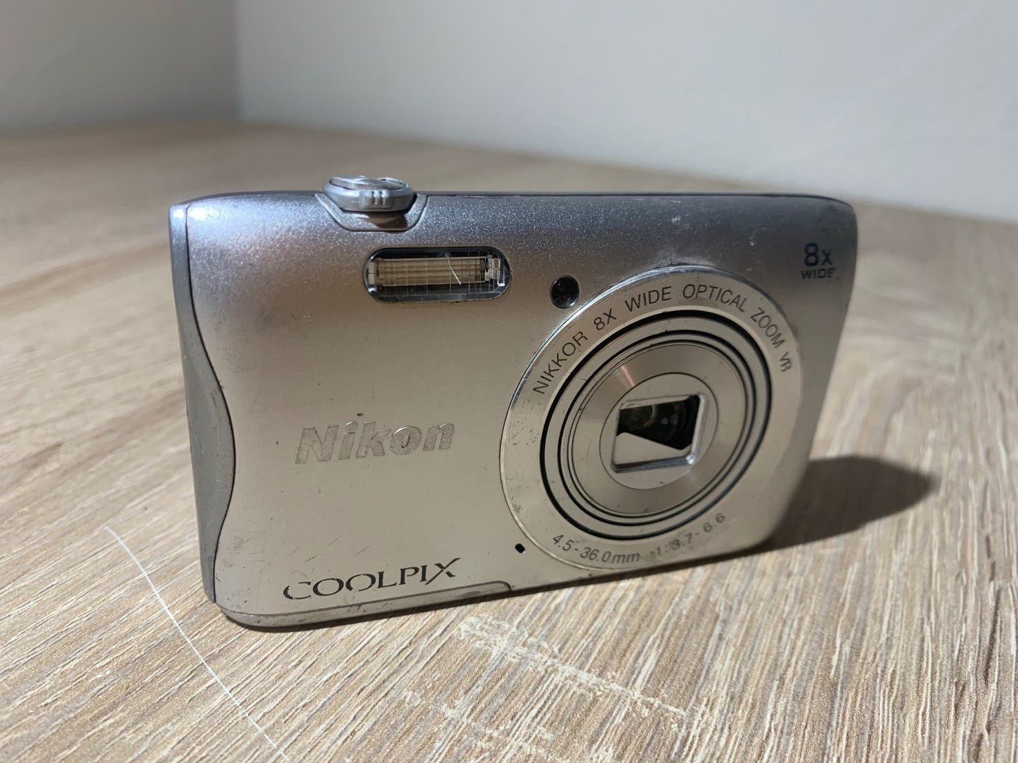8506 Nikon COOLPIX S3700 シルバー デジカメ - メルカリ