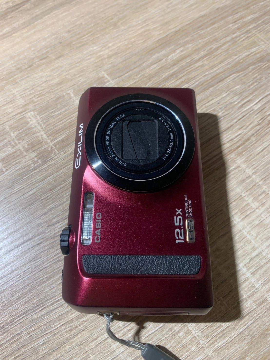 8499 Casio EXILIM EX-ZR300 レッド デジカメ 動作確認済み やや訳アリ