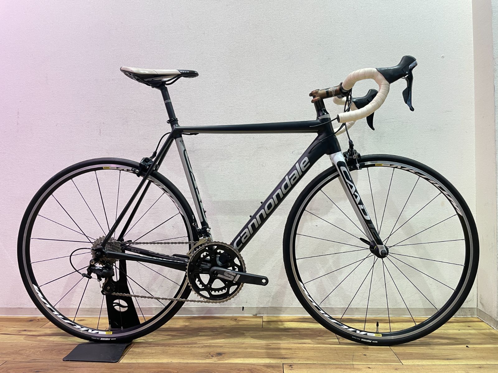 Cannondale CAAD 12 アルミフレーム ブラック/ホワイ