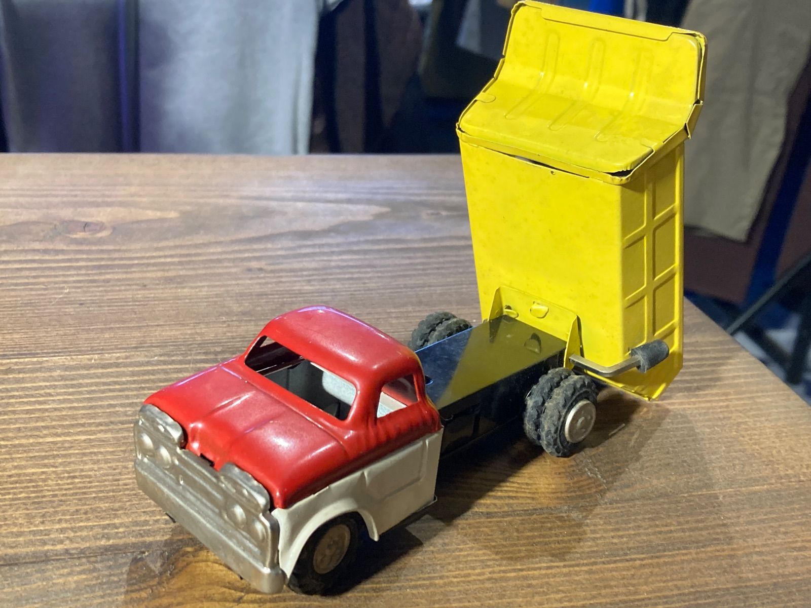 MP144) アサヒ玩具 CHEVROLET シボレー ダンプトラック ブリキ 玩具