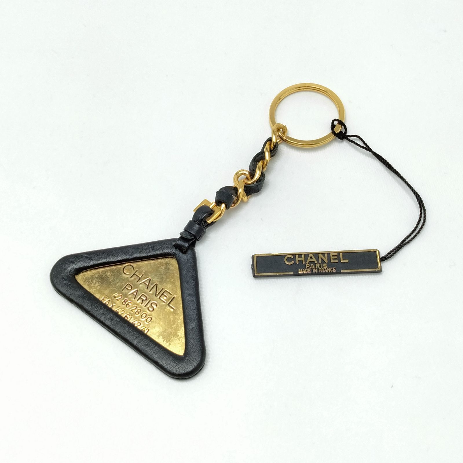 ✨️CHANEL✨️ シャネル ロゴ 三角プレートキーリングチャーム