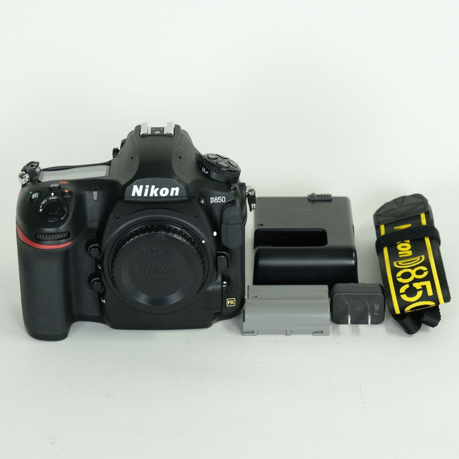 美品 | シャッター数32,750回] Nikon D850 | Nikon Fマウント - メルカリ