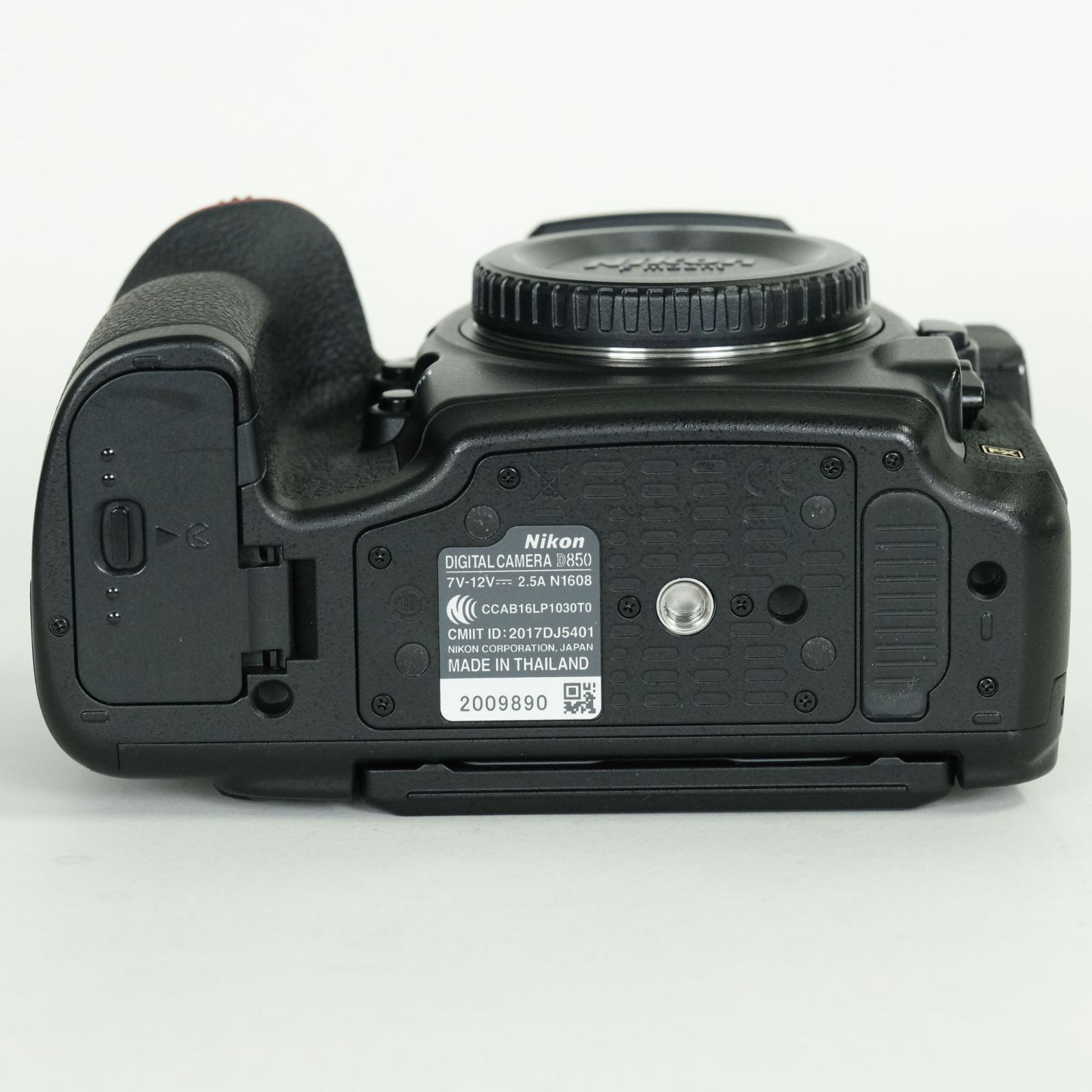 美品 | シャッター数32,750回] Nikon D850 | Nikon Fマウント - メルカリ