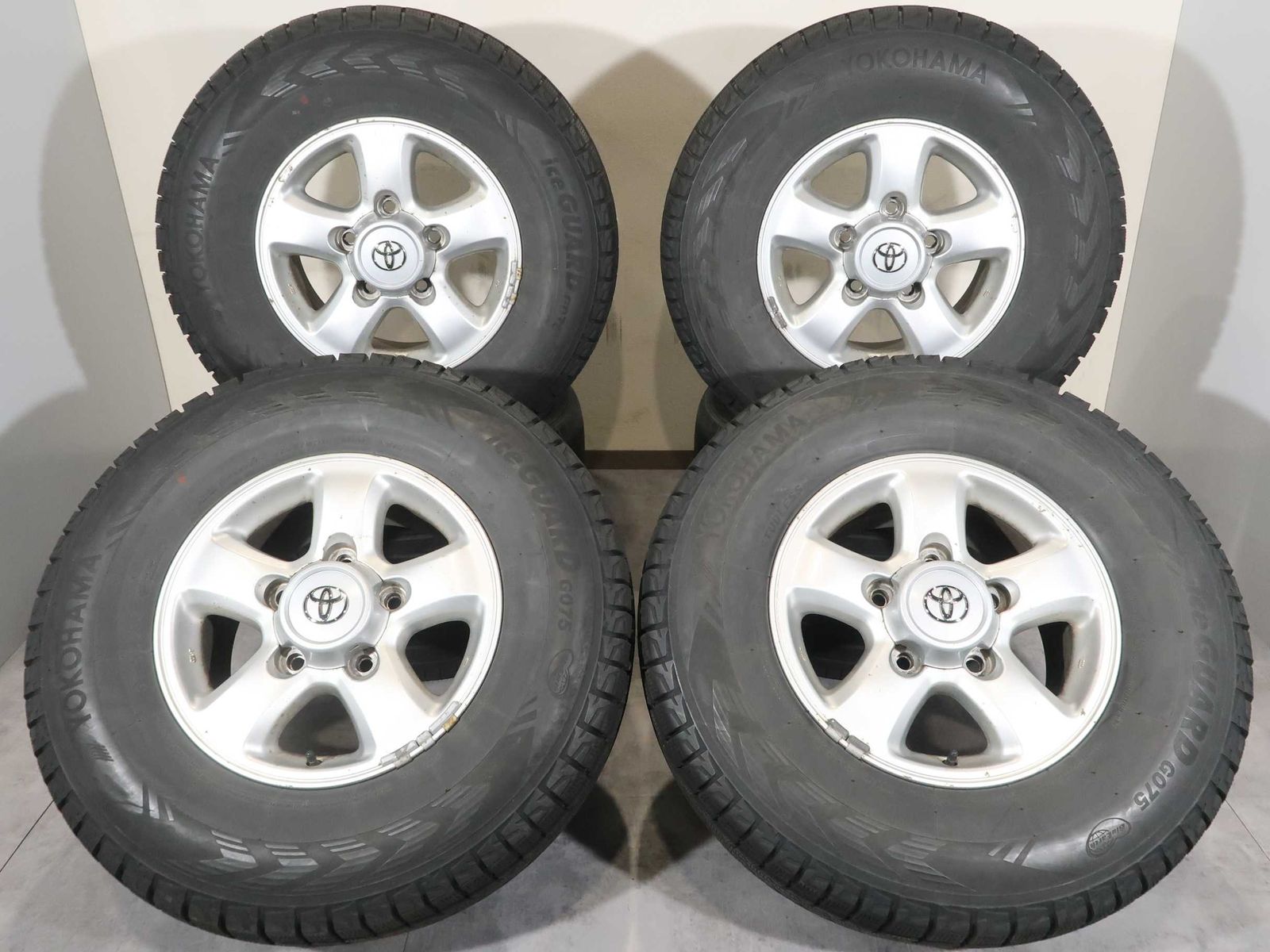 トヨタランドクルーザー100純正 17インチ アルミホイール ランクル100純正ホイール4本セット 17×8J +60 150 5穴 純正