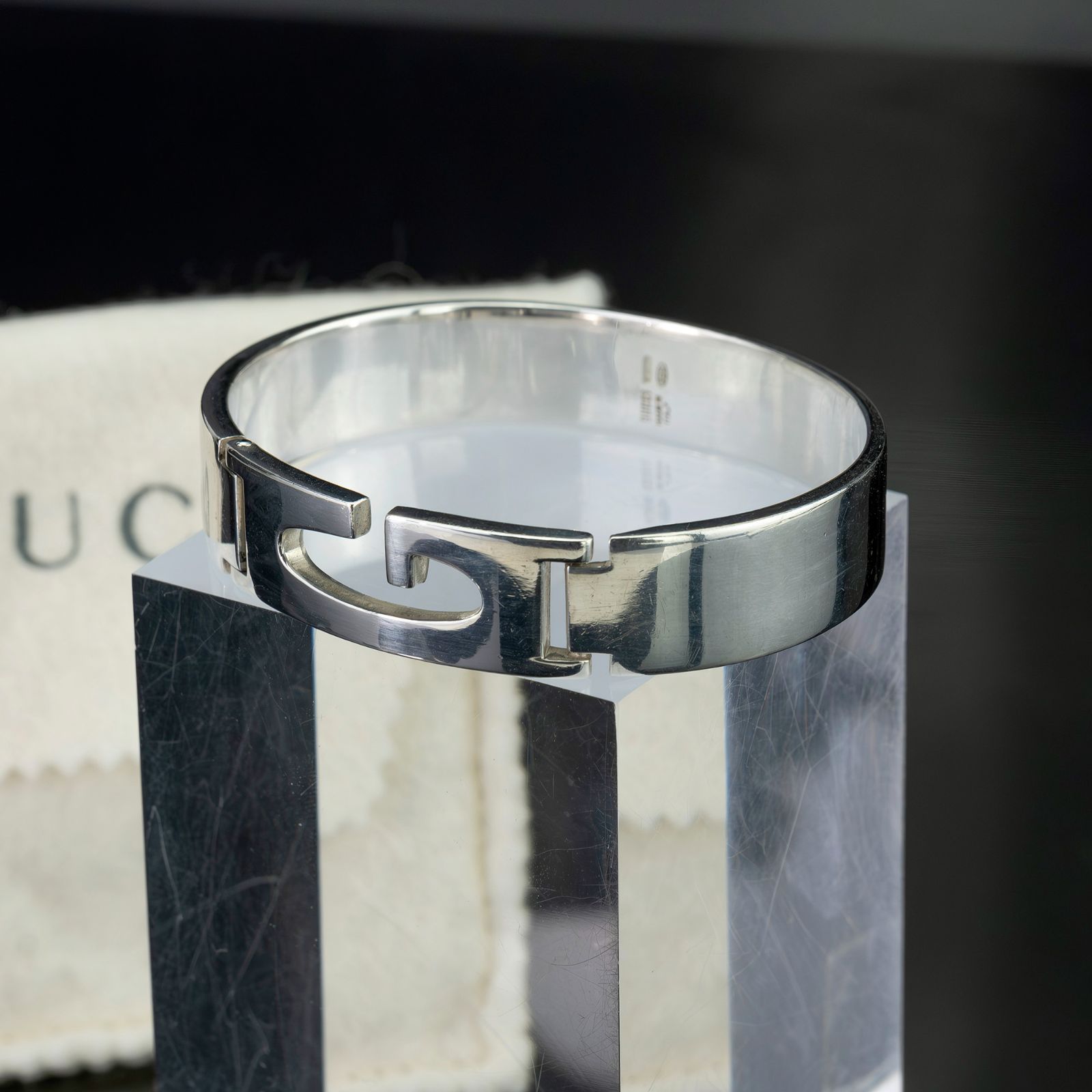 【美品】GUCCI ブレスレット　バングル　カットアウトG ヴィンテージ　925 グッチ GUCCI カットアウトG バングル シルバー925 ブレスレット