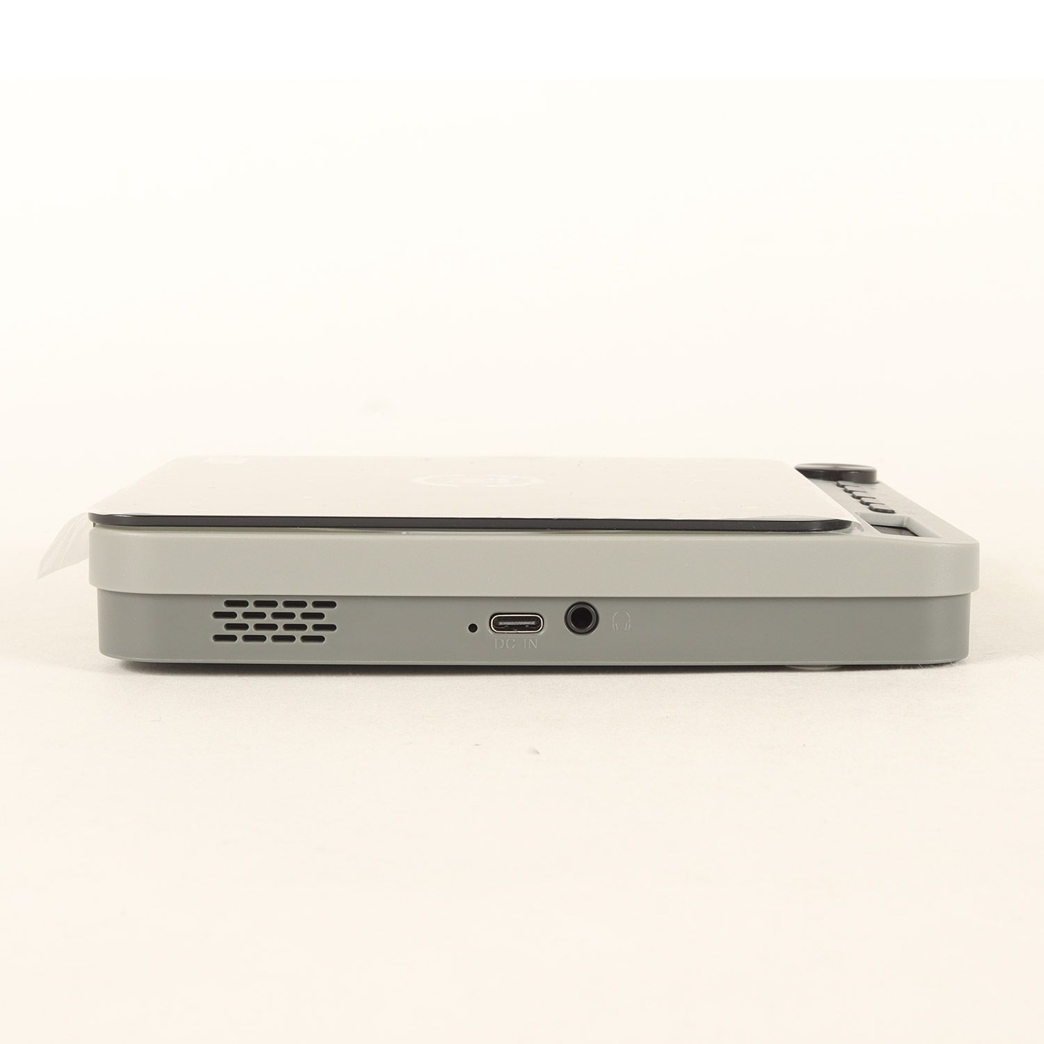 ポータブルプレーヤー NEIGHBORHOOD PORTABLE CD PLAYER 26SS NEIGHBORHOOD】 26SS @neighborhood_official 