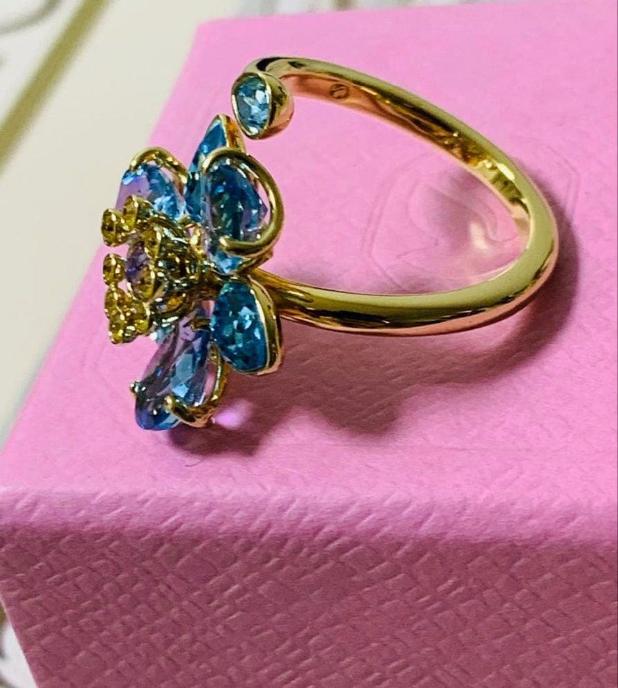 スワロフスキーSwarovski Idylliaオープンリング ブルー55号 - メルカリ