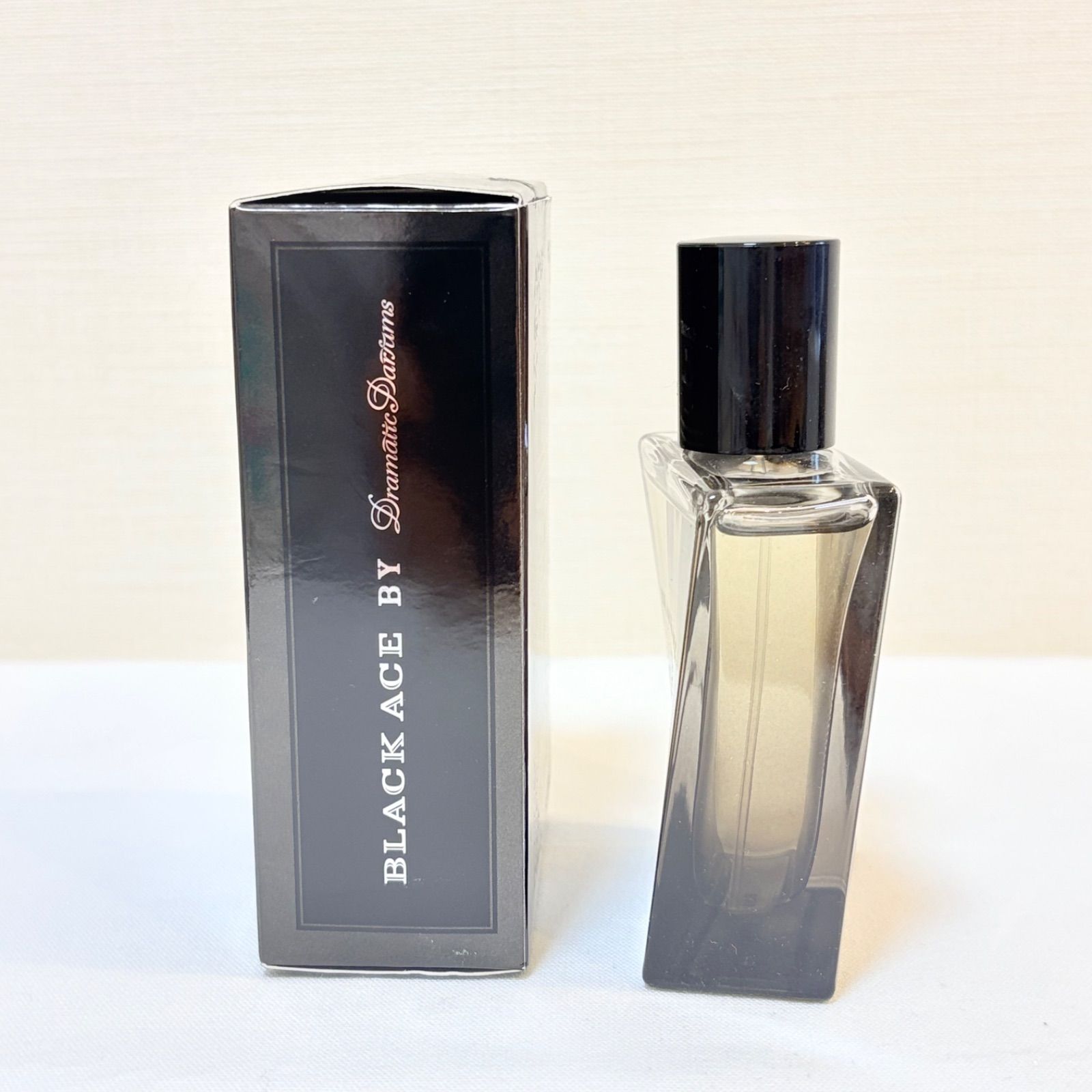 W16 黒革 ⁄ Black Leather オードパルファン - J-Scent（ジェイセント