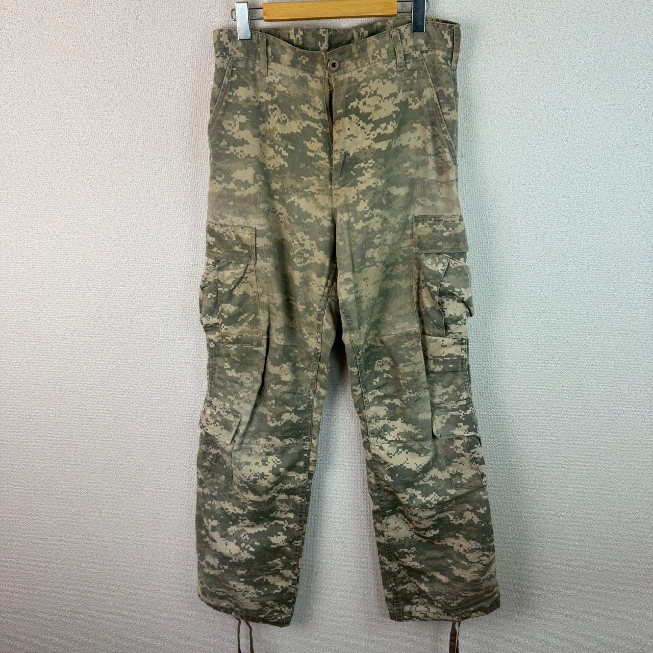 UCP デジタルカモ 迷彩 カーゴパンツ グレー SMALL-REGULARサイズ