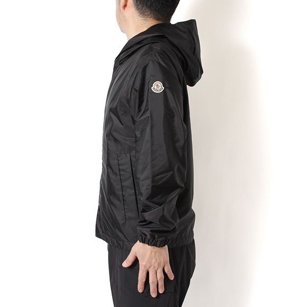 モンクレール　ナイロンジャケット 26SSモデル モンクレール MONCLER GRANDANS ワッペン付き ナイロン