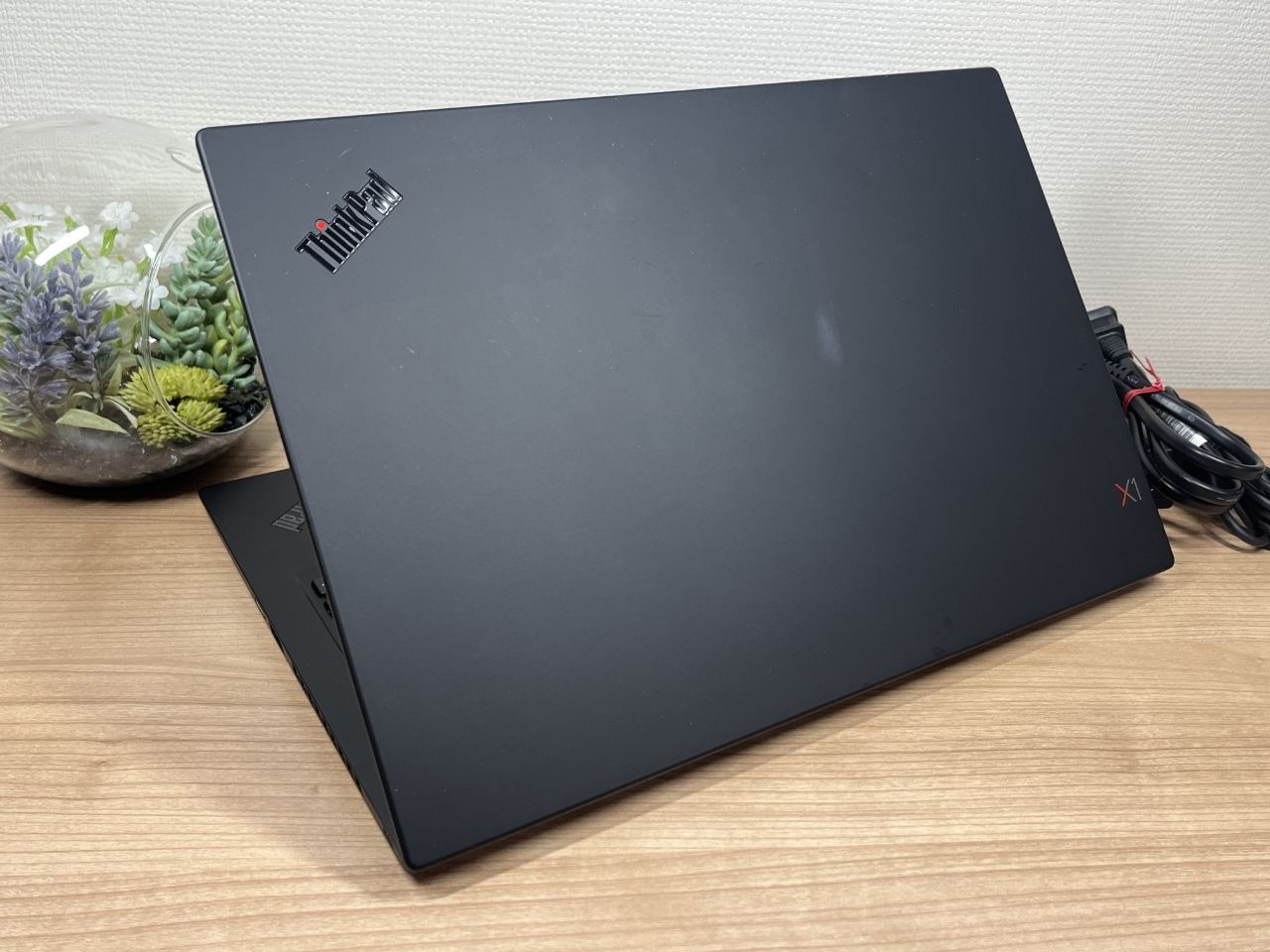 美品・LTEモデル〉 Thinkpad X1 Carbon Gen7 8GB/256GB 第8世代