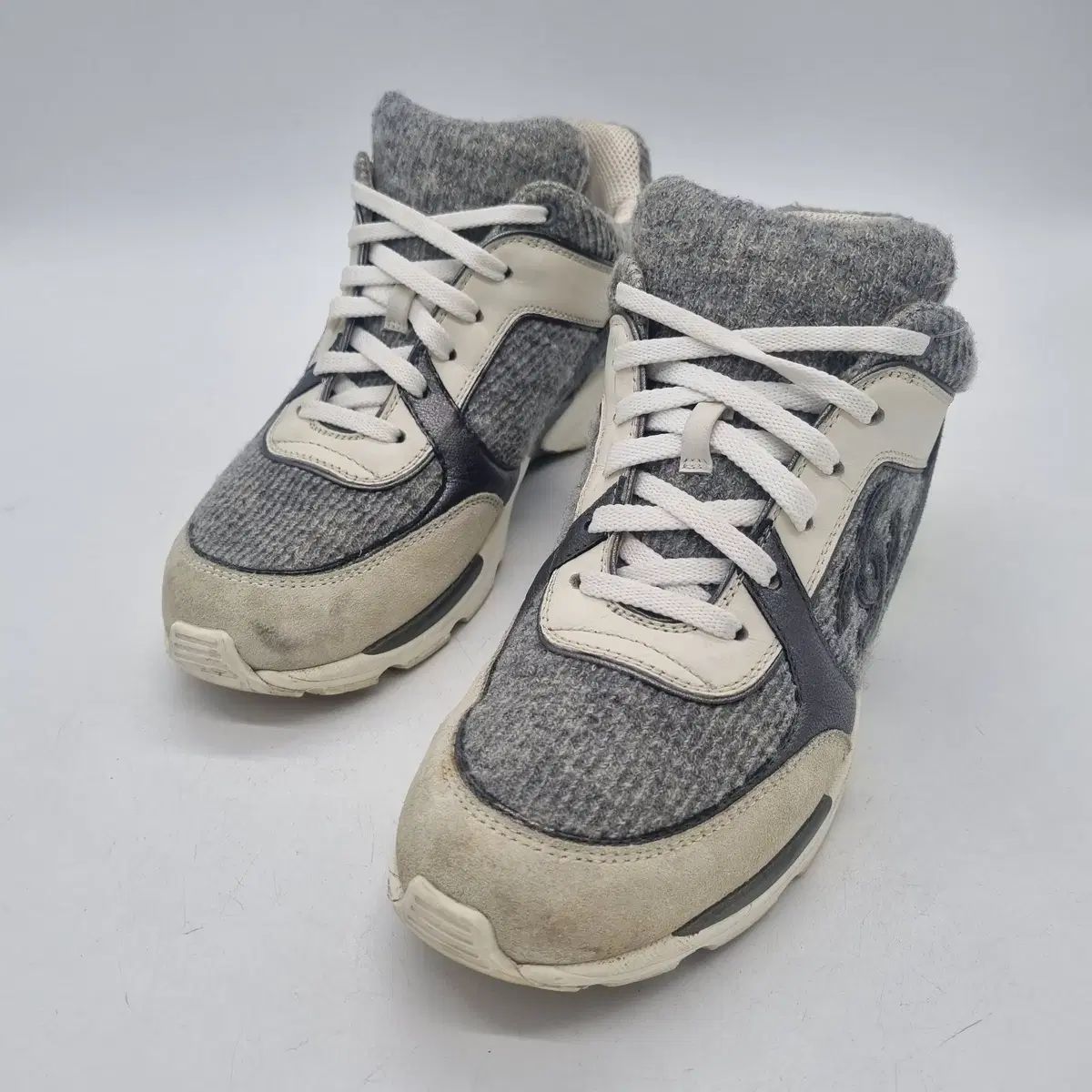 CHANEL クルーズ スニーカー グレー レディース 240mm (37) - メルカリ