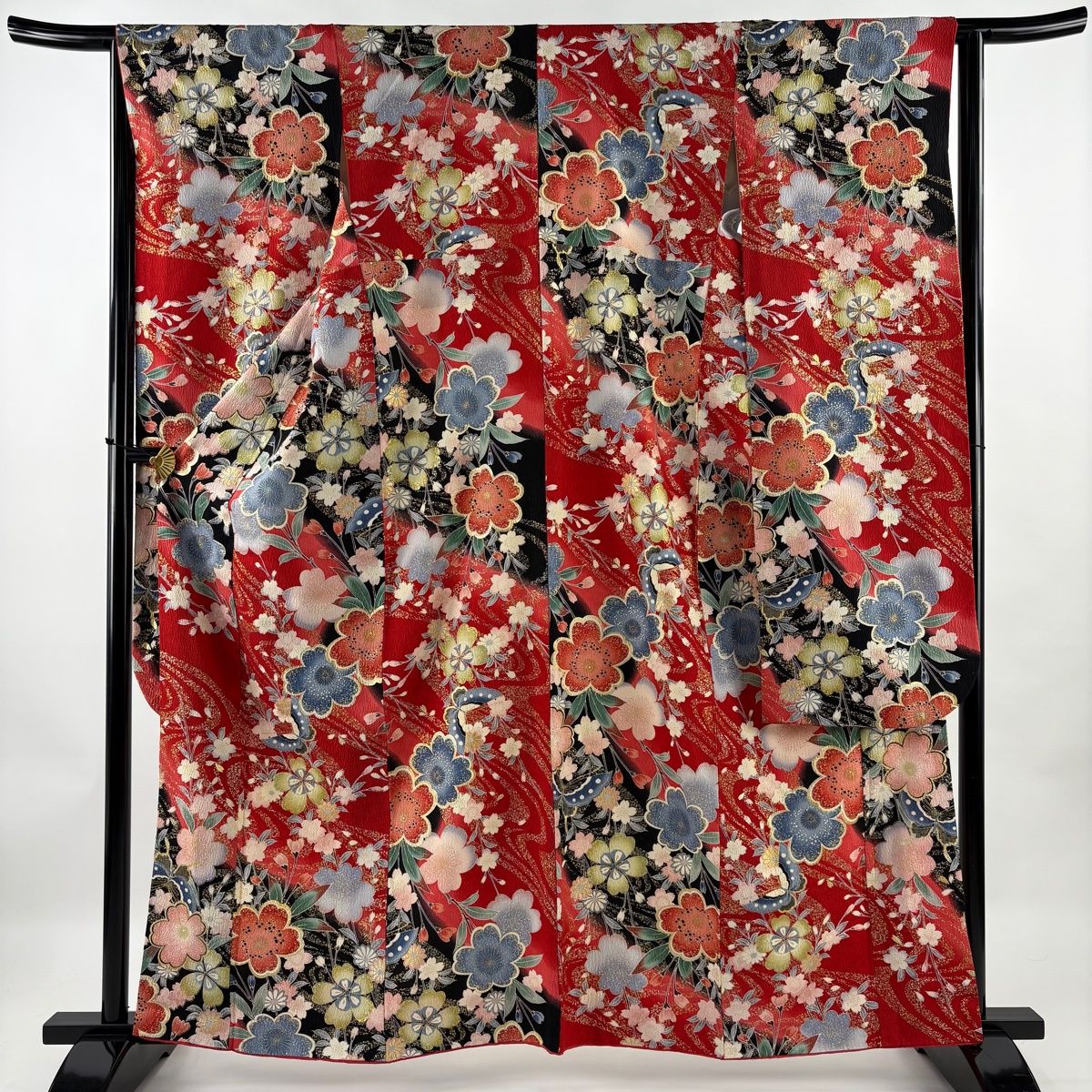 振袖 身丈162cm 裄丈63cm S 袷 桜 蝶 金彩 ぼかし 赤 正絹 名品
