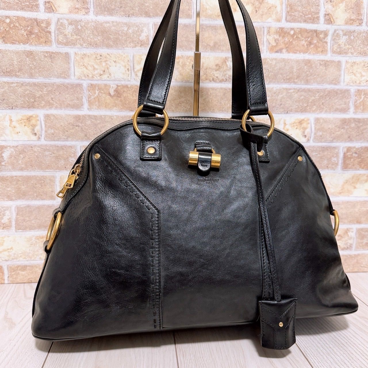 美品)Yves Saint Laurent(イヴ・サンローラン)ハンドバッグ ミューズ 