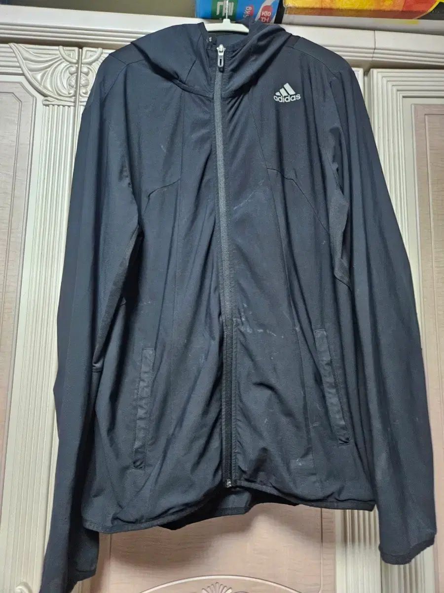 アディダス 機能性 ウィンドブレーカー フード ジップアップ ジャケット (105)