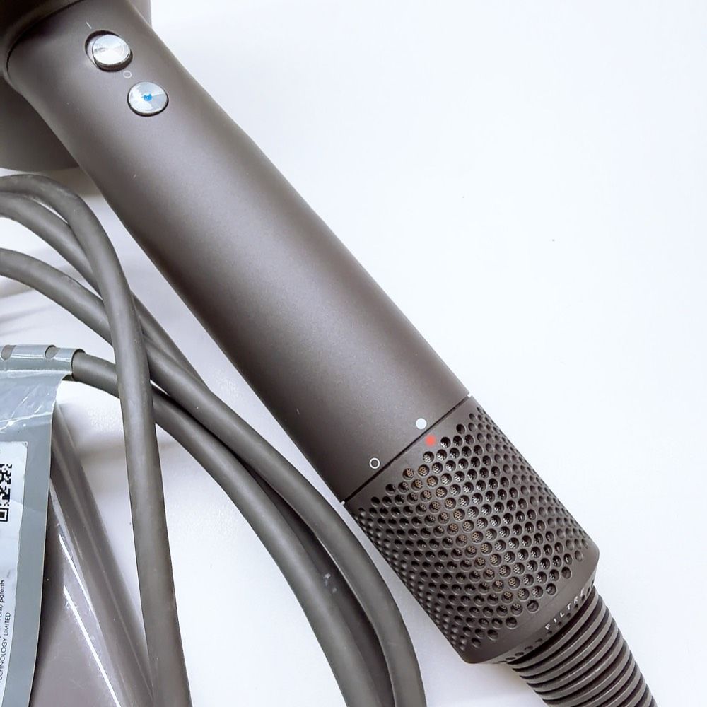 Dyson ドライヤー 品 HD15 正規品 ほとんど使用されていない レビュー