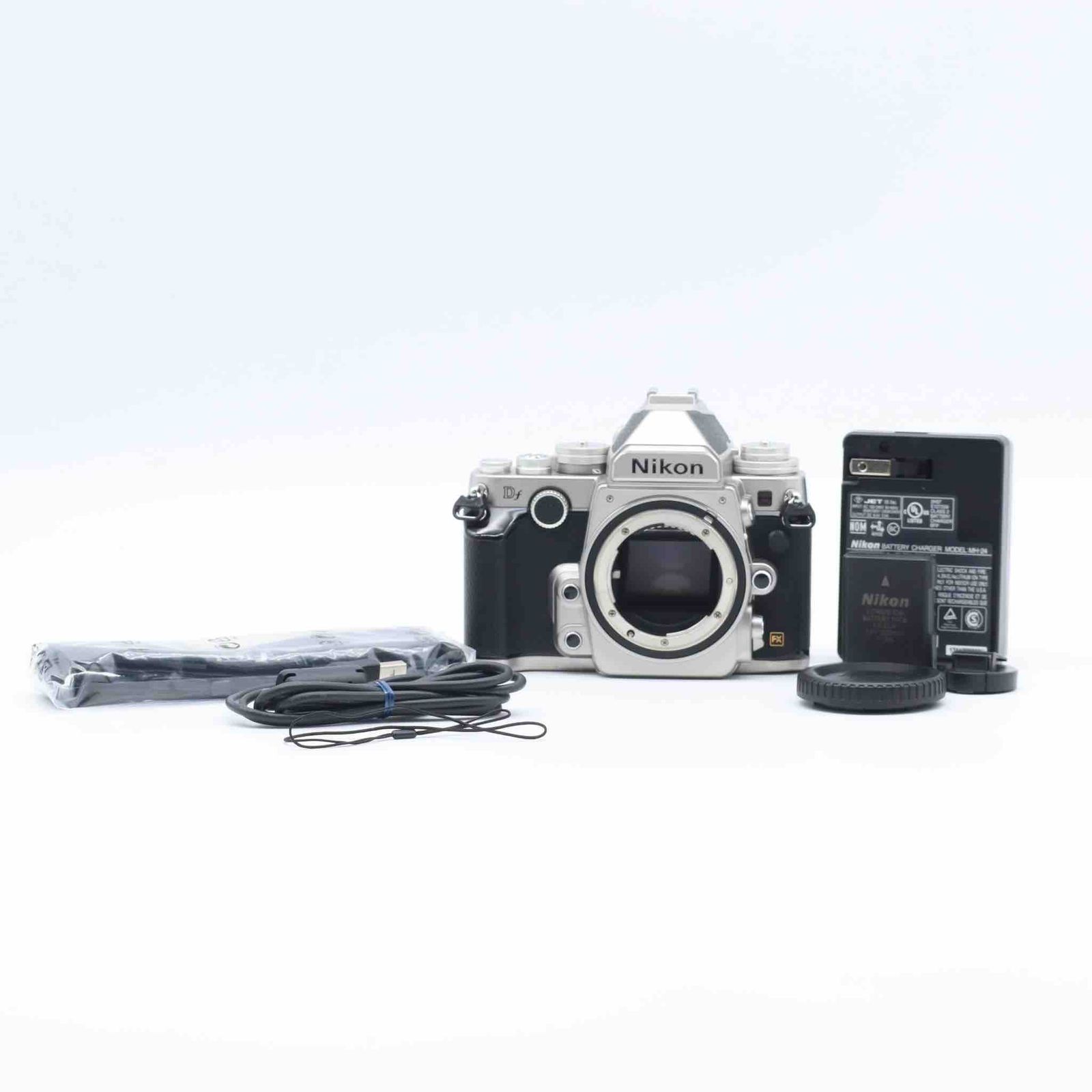 超美品☆ Nikon Df シルバー #882 - メルカリ