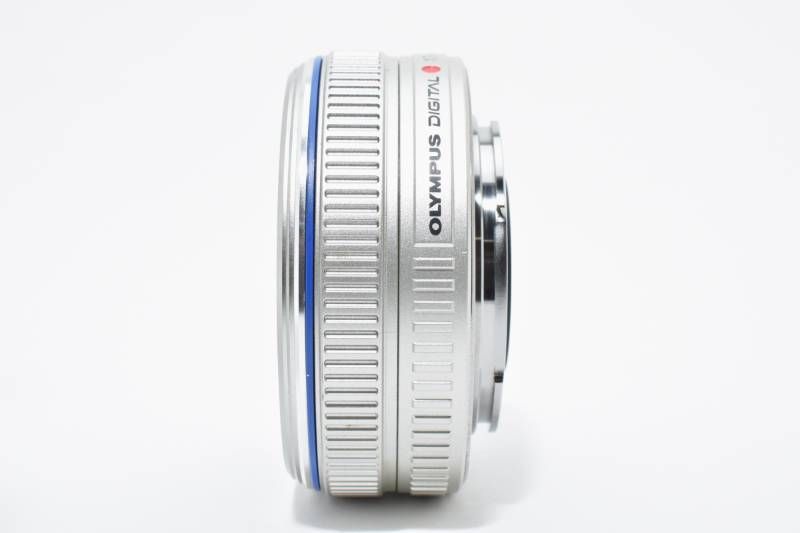 実用美品】Olympus オリンパス M.ZUIKO DIGITAL 17mm 2.8 シルバー AF