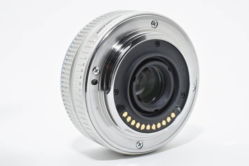 実用美品】Olympus オリンパス M.ZUIKO DIGITAL 17mm 2.8 シルバー AF