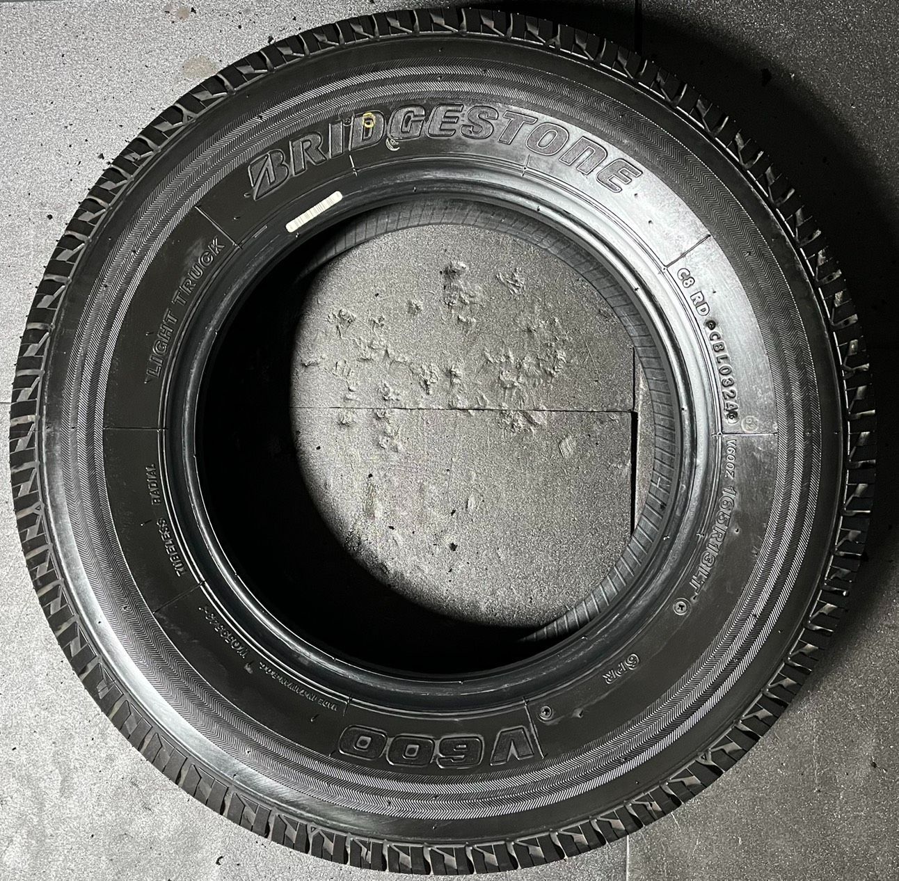 うっすらイボ 2024年製 約9.8分山 ブリヂストン BRIDGESTONE V600