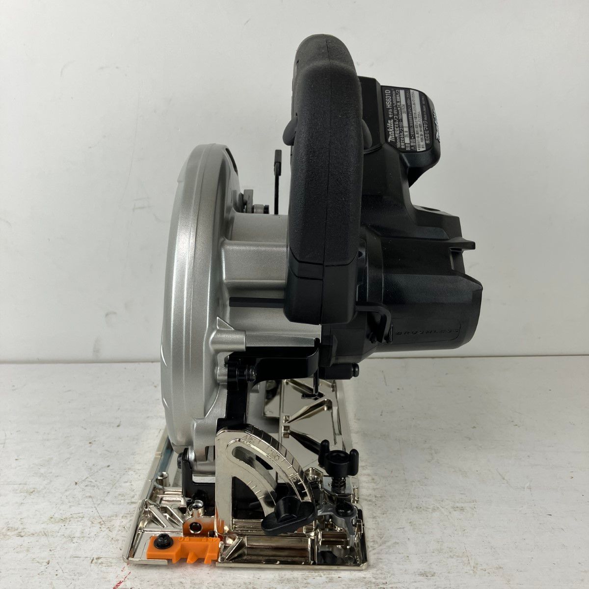 MAKITA マキタ 18v 165mm 充電式丸のこ 鮫肌チップソー付 HS631D 